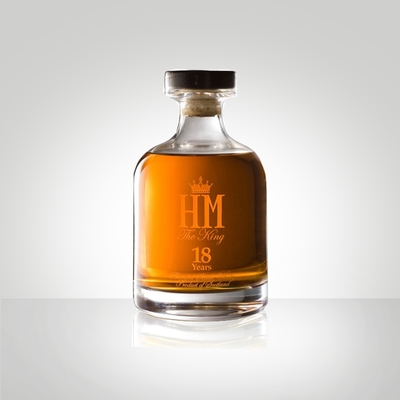 Goede prijs 0.75L glas Crystal Rum Decanter 21.5mm met de Gradiënt van Glaskurken het Schilderen online