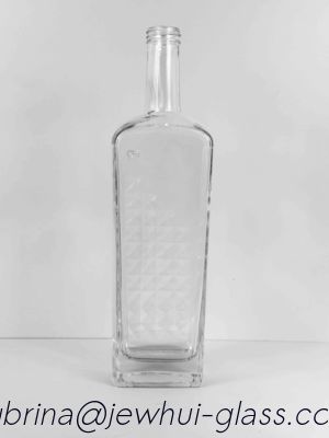Goede prijs 750 ml Clear Glass Long Neck Rectangular Michigan Liquor Bottle 21.5 mm Bar Top Neck Finish online